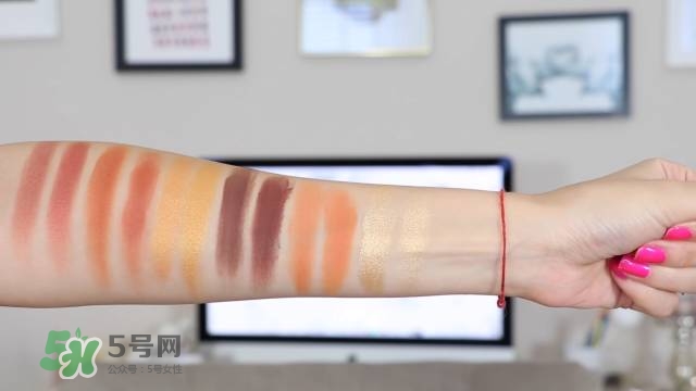colourpop̺natasha denonaĸ?